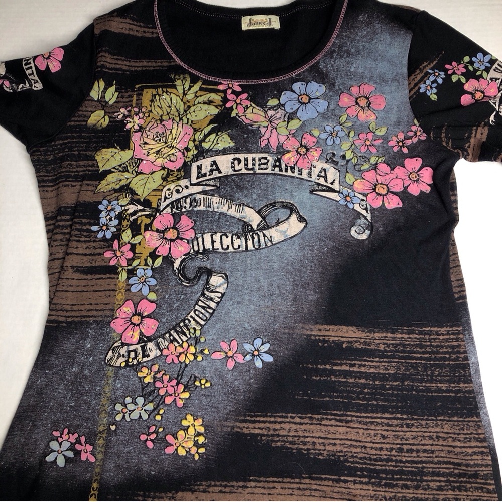 Jamee J Top Rhinestone & Floral Graphic Tee Medium 3/4 Sleeves